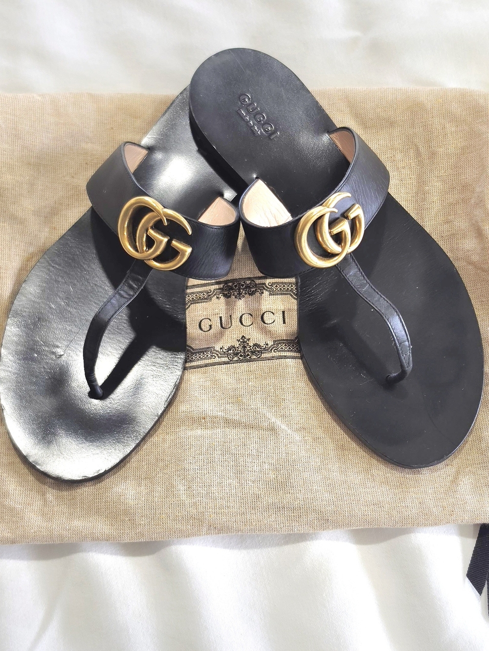 Gucci Marmont GG Logo Black Leather Thong Sandals Size 38.5
